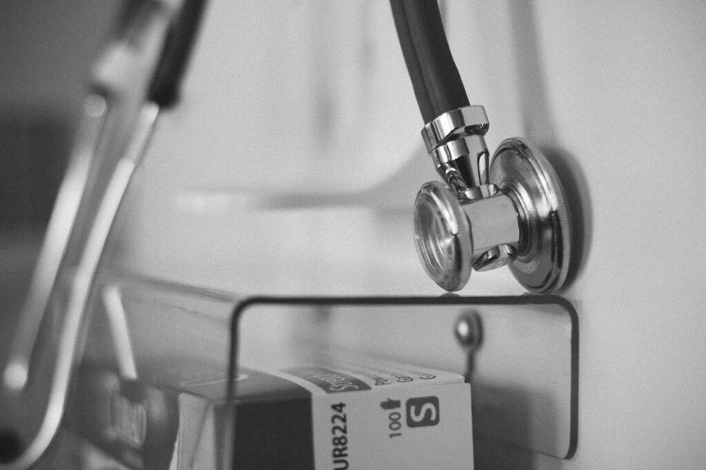 ¿Qué requisitos médicos debe cumplir un controlados aéreo en España?